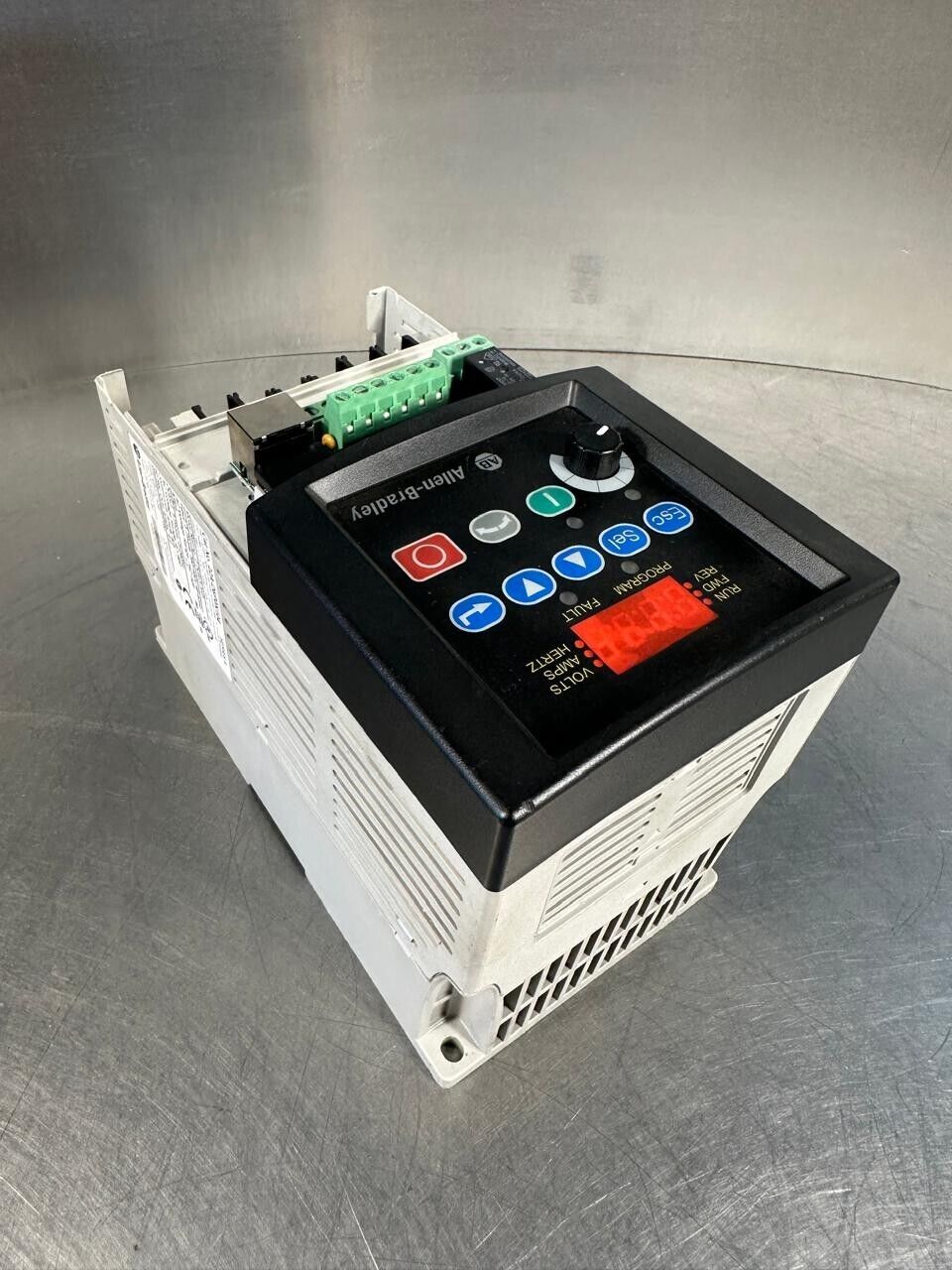Allen-Bradley PowerFlex4 22A-D6P0N104 Ser.A 3 Ph 480v 2.2kw (1d-03)