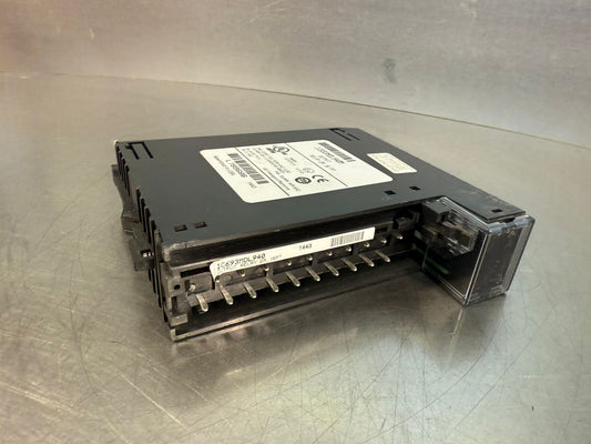 Ge Fanuc IC693MDL940M Output Relay Module 16PT  2A             (5.3.3)