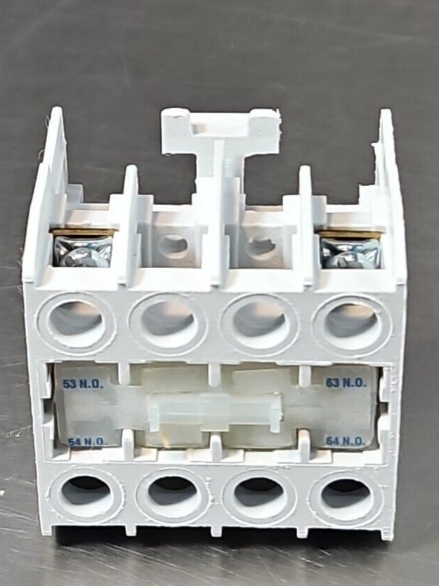 Eaton C320KGT4 Ser A2 auxliar contact                                    Loc4D21