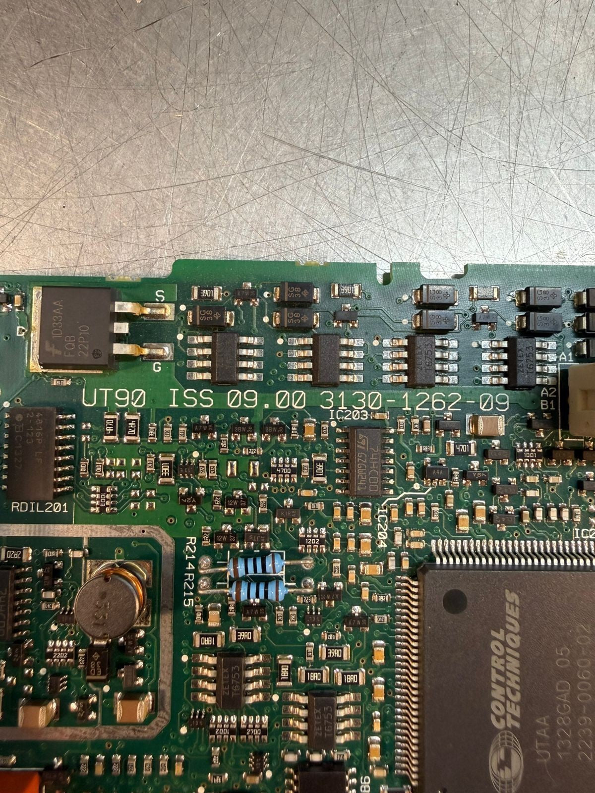 UT90 ISS 09.00 Circuit Board    3130-1262-09              (1.3.4)