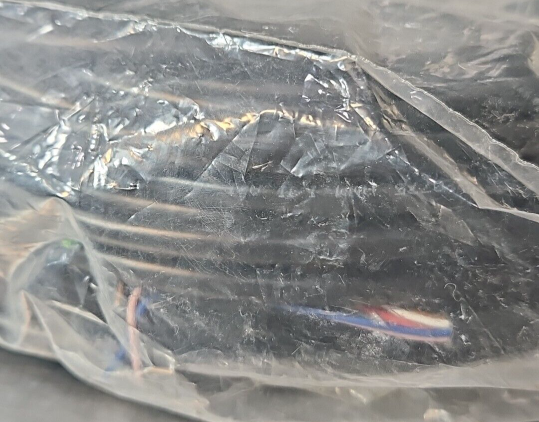 Allen Bradley 889D-R8AB-30  PVC Cable Black                             (BIN455)