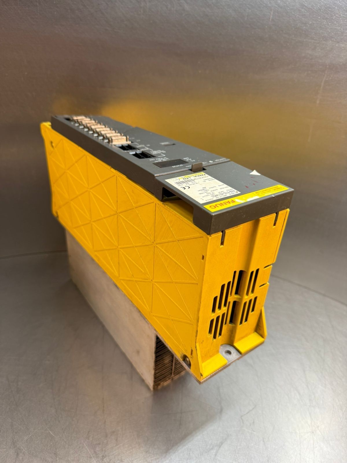 Fanuc A06B-6102-H211#H520 /C Spindle Amplifier Mod B-65162        (12.4.1)