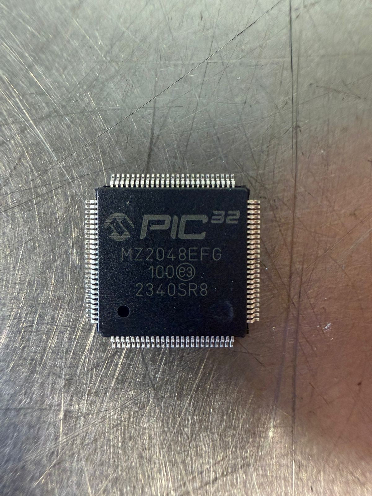 Pic Microchip PIC32MZ2048EFG100  32 Bit / PIC32MZ2048EFG100-I/PT  (3.1.1)
