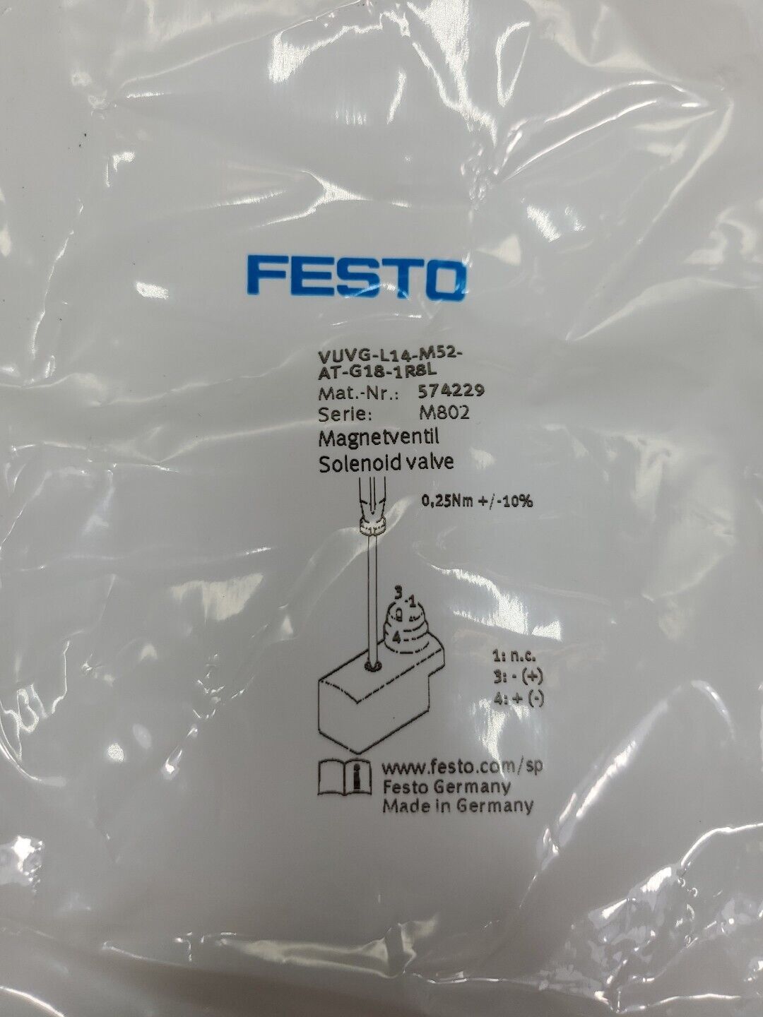 Festo VUVG-L14-M52-AT-G18-1R8L Solenoid Valve, 12/24 VDC.                   6D-2