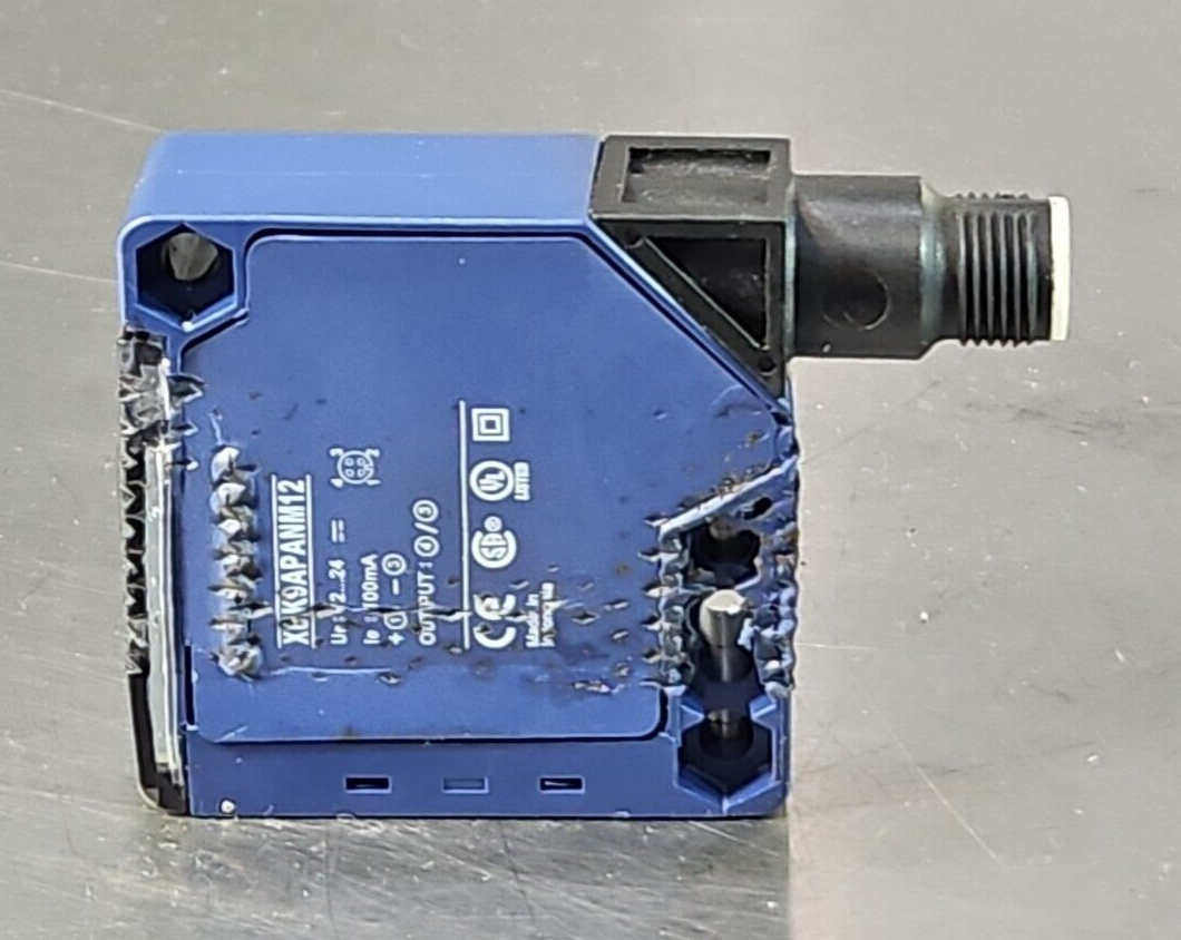 Telemecanique XUK9APANM12 Photoelectric Sensor                          (BIN313)