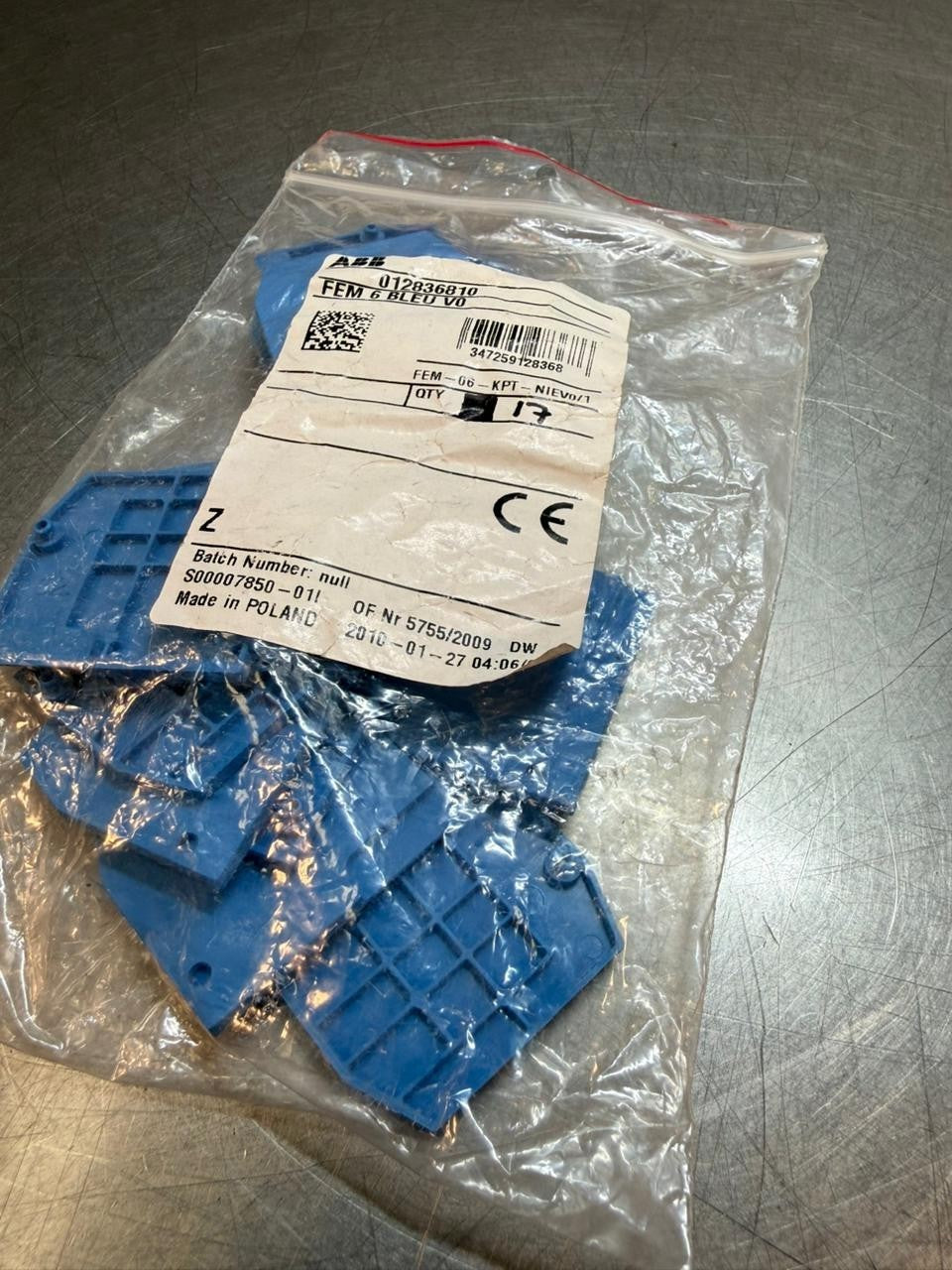 Abb Fem-6-BLEU-V0 Terminal Block Lot of 17 012836810               (7.3.2)