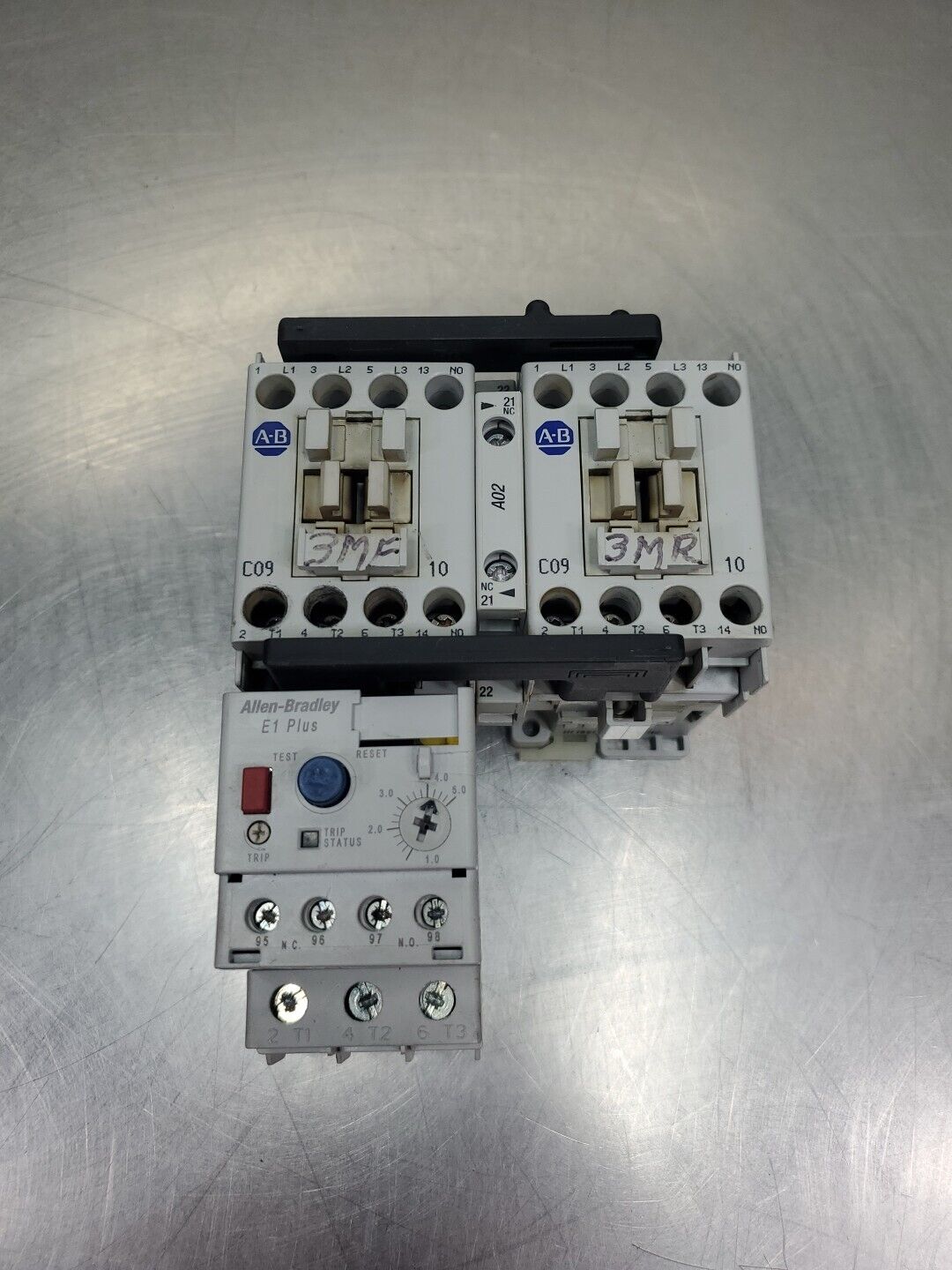 ALLEN BRADLEY 104-C09D22/B Relay Unit, (100-C09*10/193-ED1CB)              4C-13