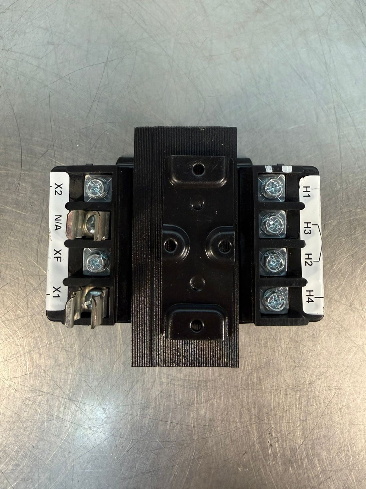 Eaton C0100E2A  Ser.2 Voltage Transformer 100va 50/60Hz            (9.3.3)