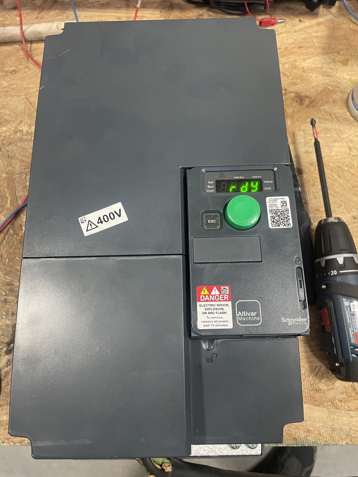 ATV320D11N4C  - Schneider Electric - Altivar 320 11kW 380..500V  3-phase 15HP@2a