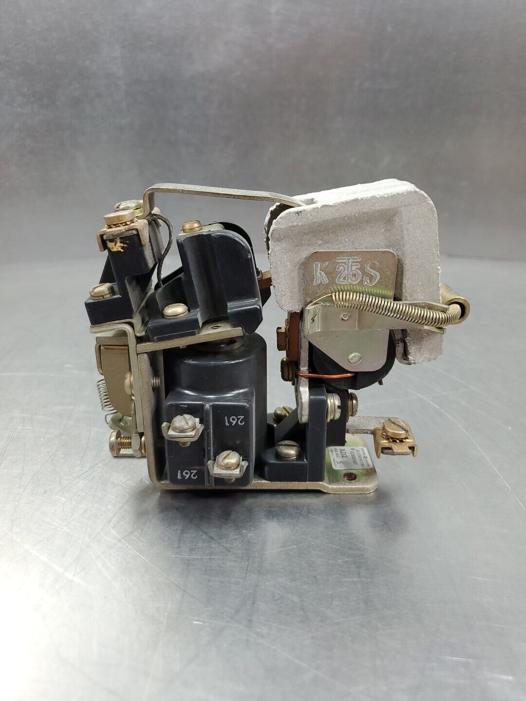 GE IC28001607 AD2 DC Contactor, 600V Max, 5 Amp.                           4E-12