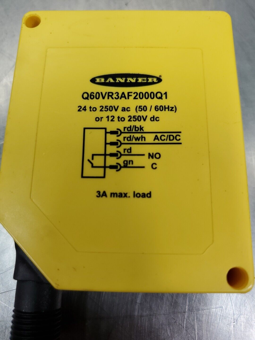 BANNER Q60VR3AF2000Q1 (24-250VAC) Sensor Module.                           5E-18