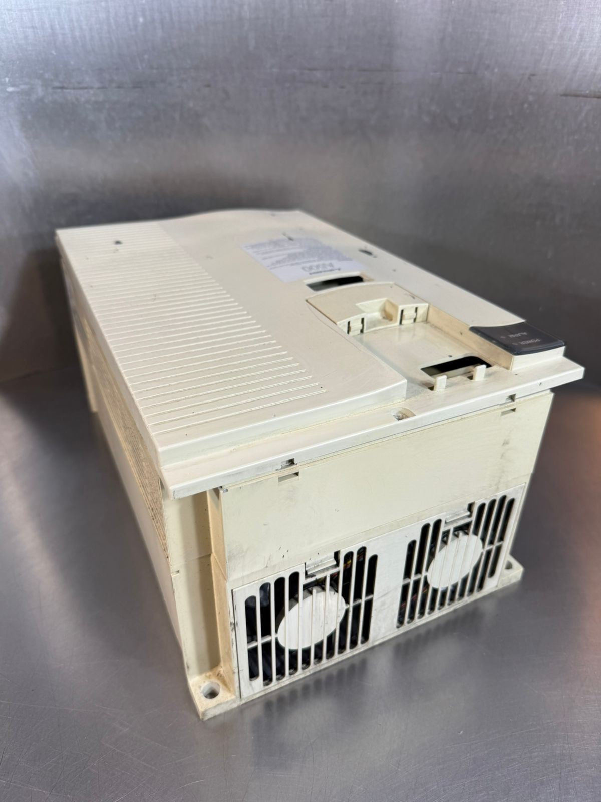 Mitsubishi FR-A520-22K / 22KW 200-240V   FR-A520-22K-TF      (10.4.4)