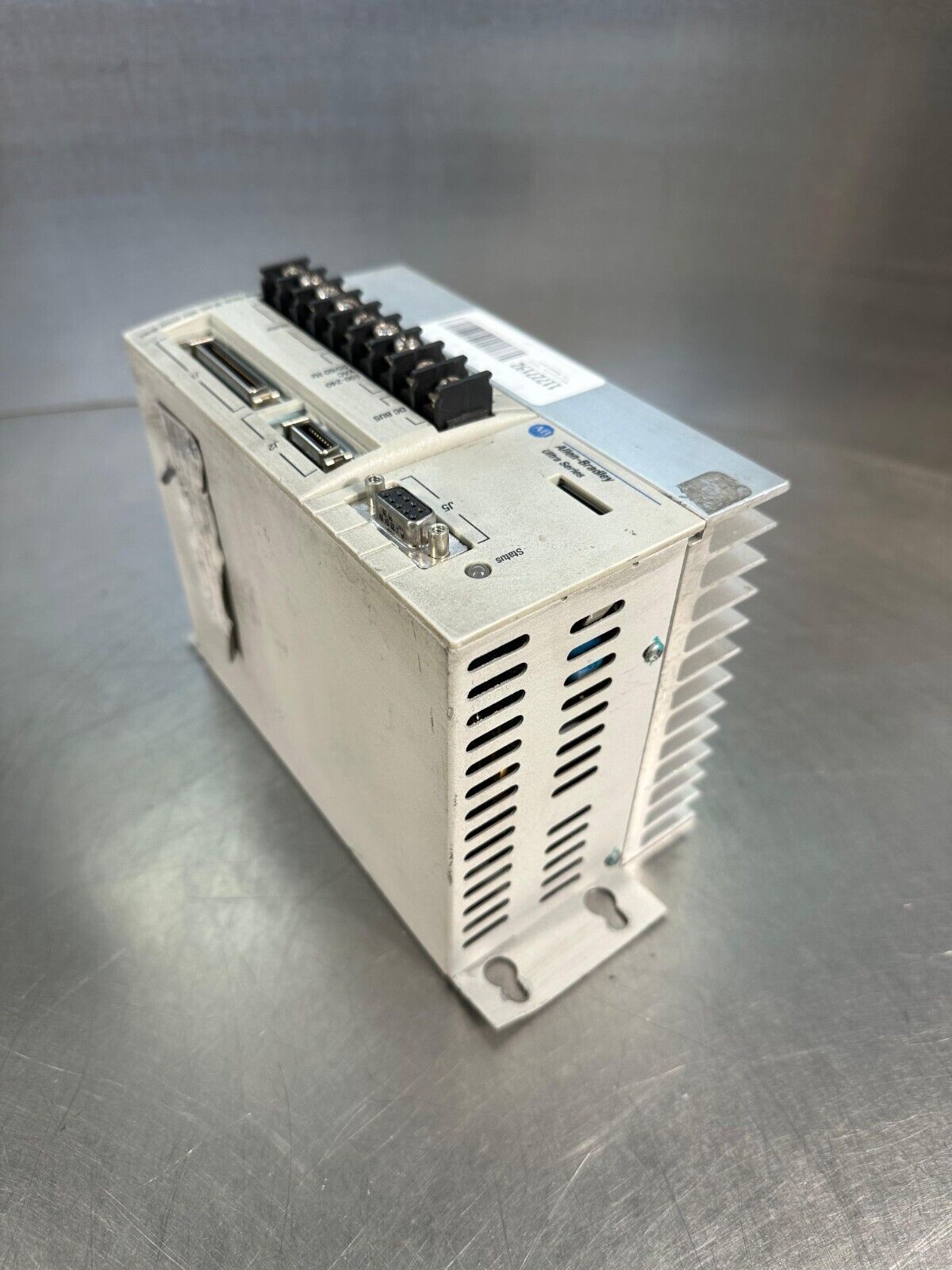 Allen Bradley 1398-DDM-019   50/60 Hz 120/240 Volts       (1C-02)