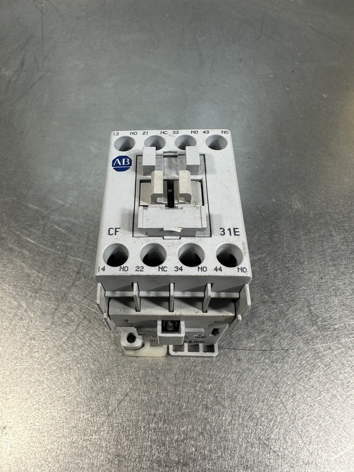 Allen-Bradley 700-CF310 Series A 600V AC. MAX (BIN-1.1.1)