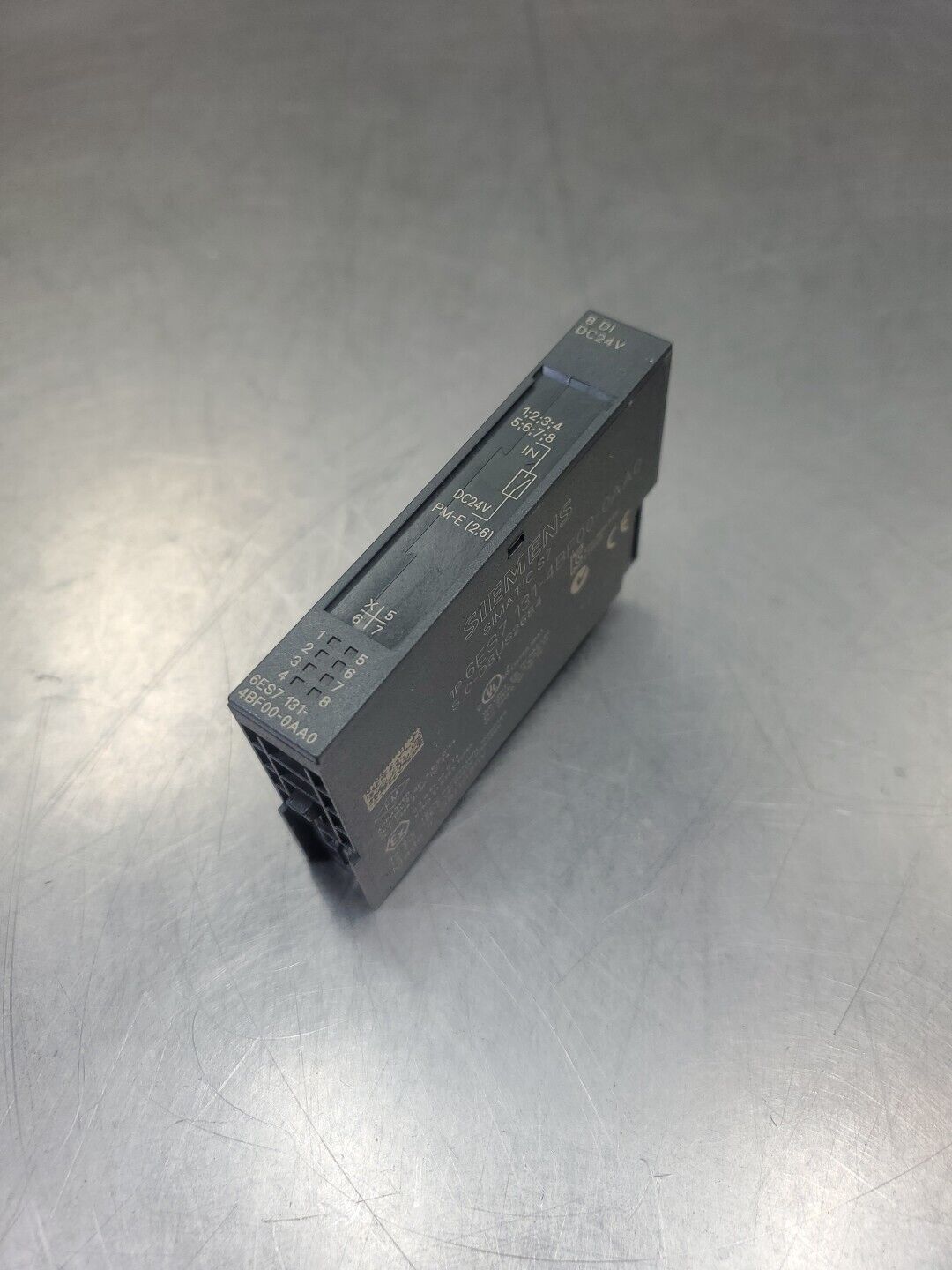 44038300