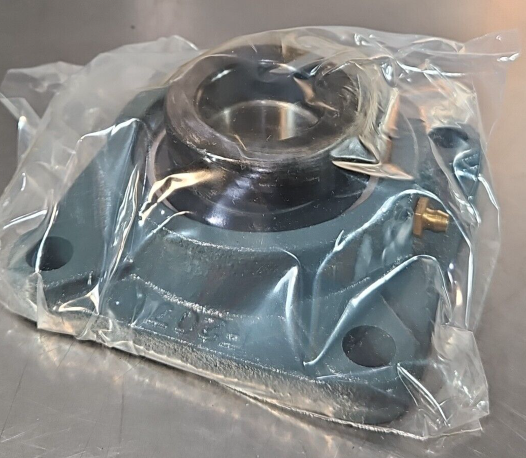 AMI Bearings KHF207 Flange Mount Ball Bearing                           (BIN434)