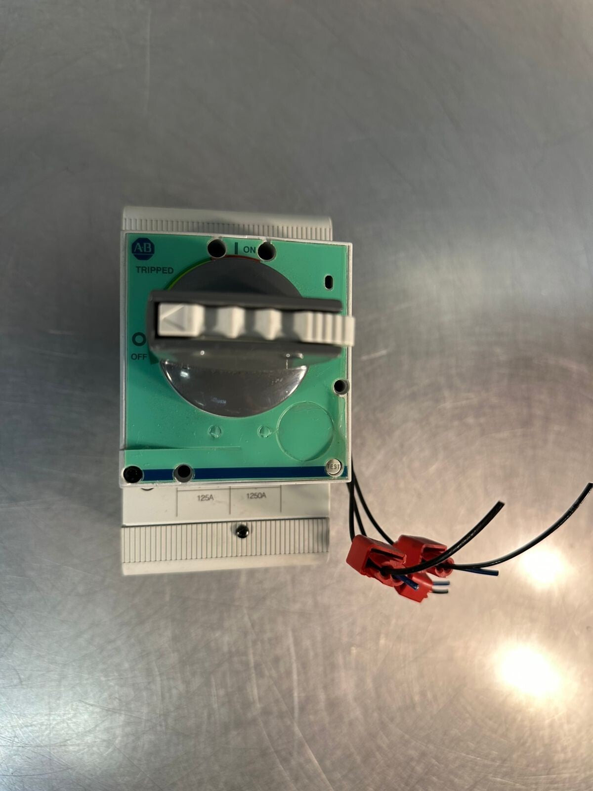 Allen Bradley 140G-G6C3-D12-AJ SERIES A MOLDED CASE CIRCUIT BREAKER (2.1.3)