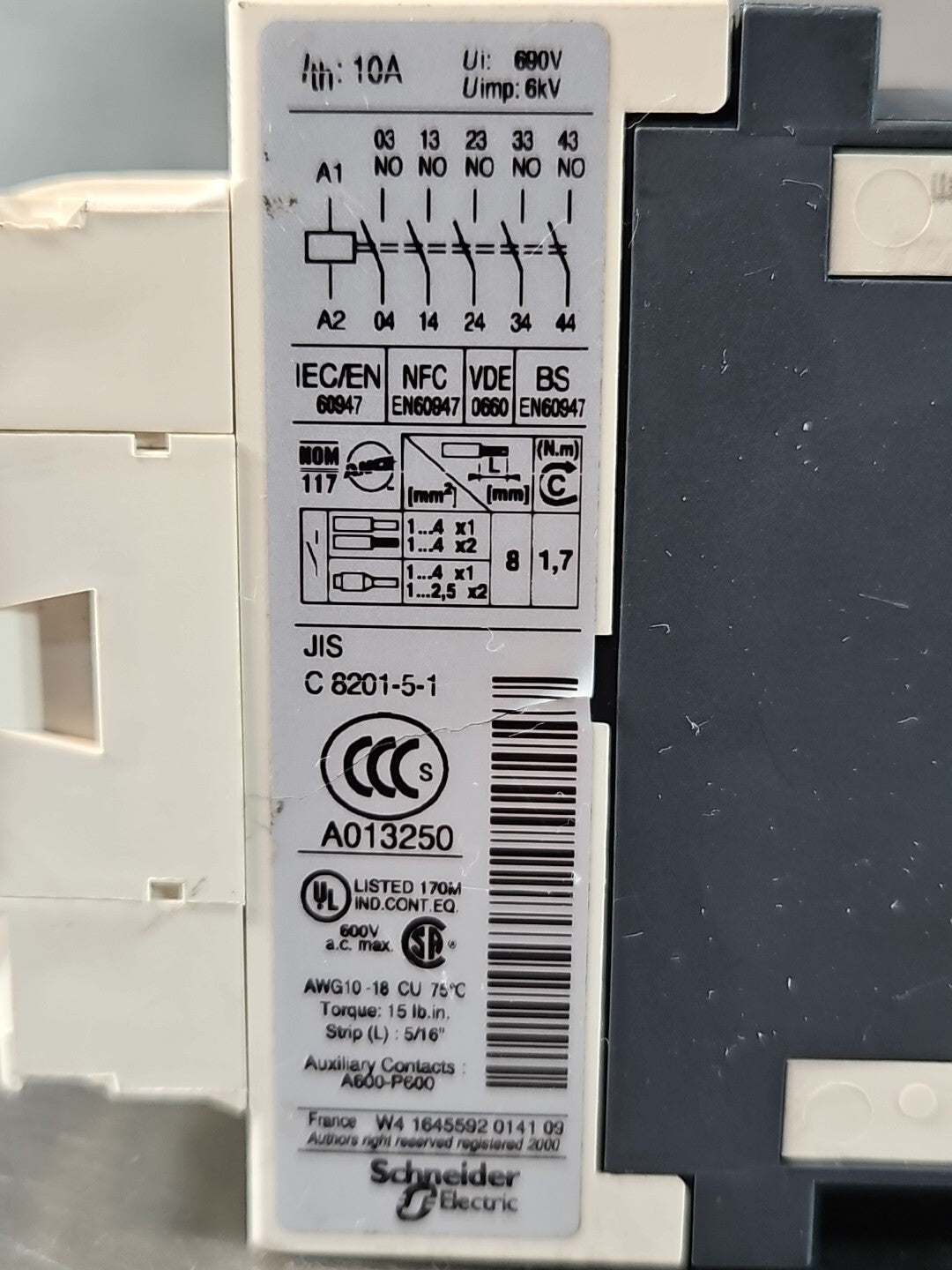 Telemecanique CAD50BL Control Relay 600vac 24vdc                        (BIN453)