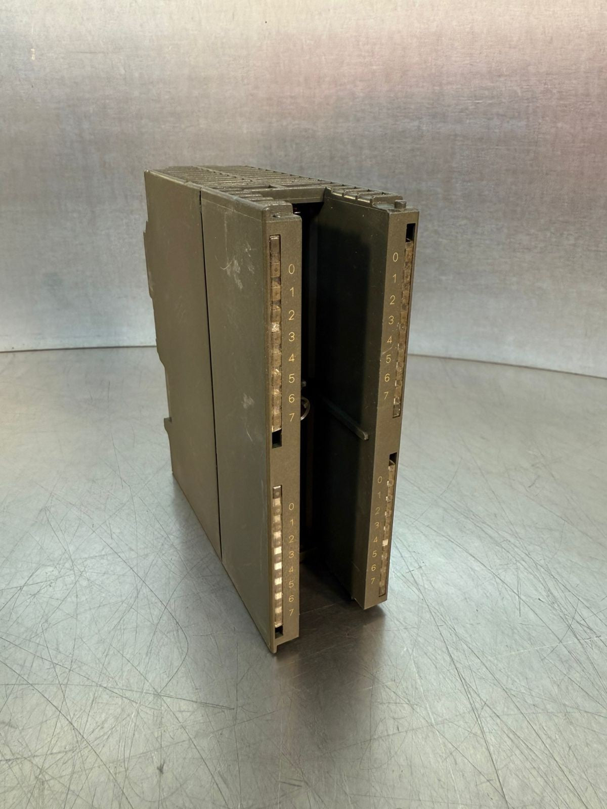 Siemens 6ES7 322-1BL00-0AA0 Simatic S7                             (4.4.5)