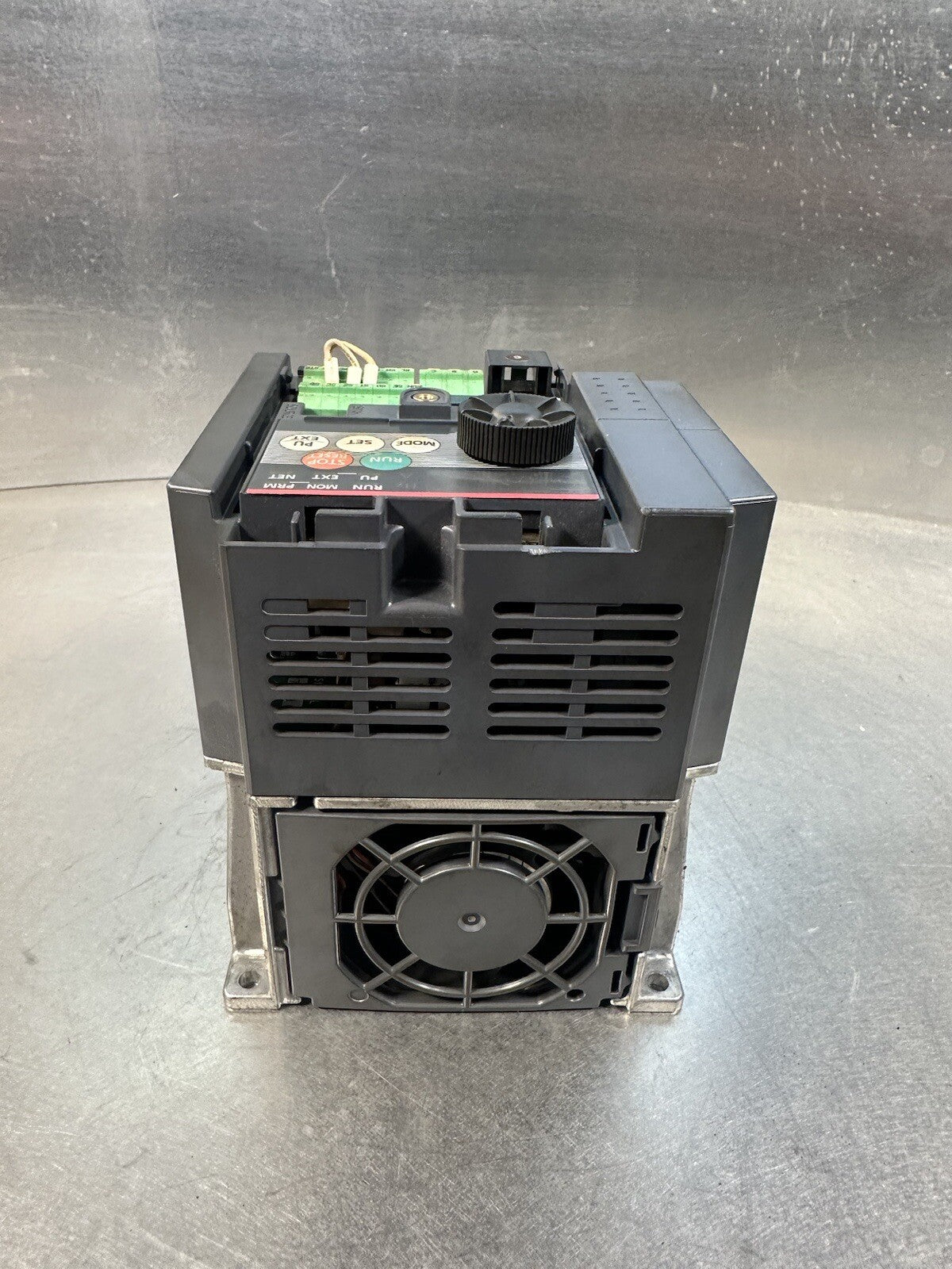 Mitsubishi Electric - Model: FR-D720-070-N6 Inverter 3PH     (BIN-1.5.1)