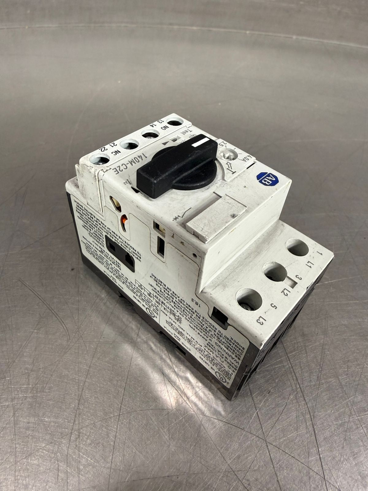 Allen Bradley 140M-C2E-B40 /B Circuit Breaker                      (9.3.2)