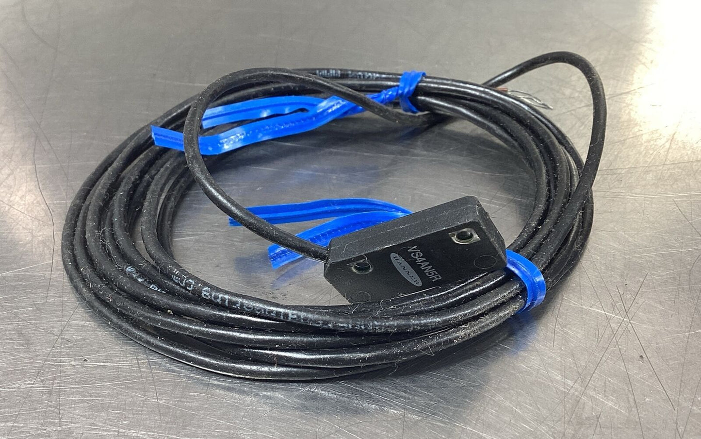 BANNER ENGINEERING  VS4AN5R  69423  Sensor       4D