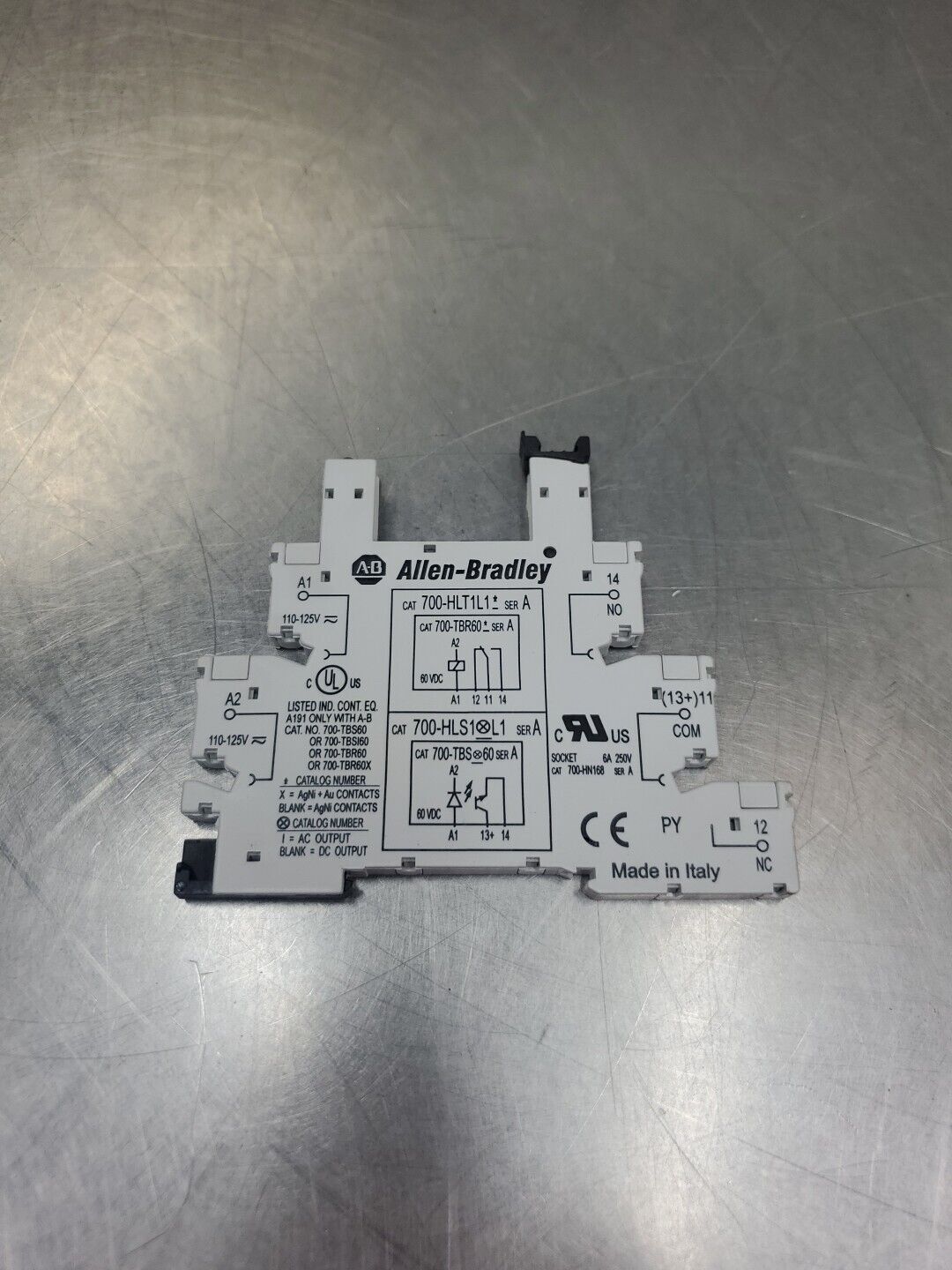Allen-Bradley 700-HLT1L1/A Base.                                           4C-41