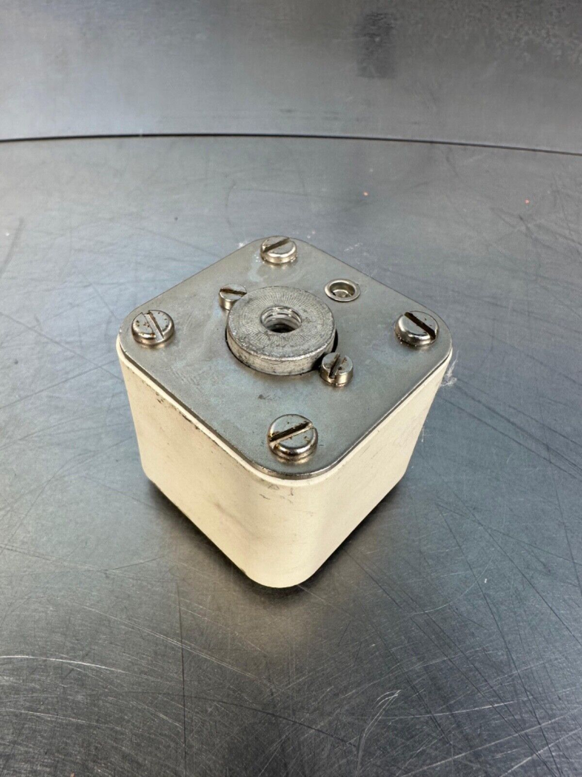 Bussmann Semitron Fuse SPP-5K300 300Amp 700V (4B-31)