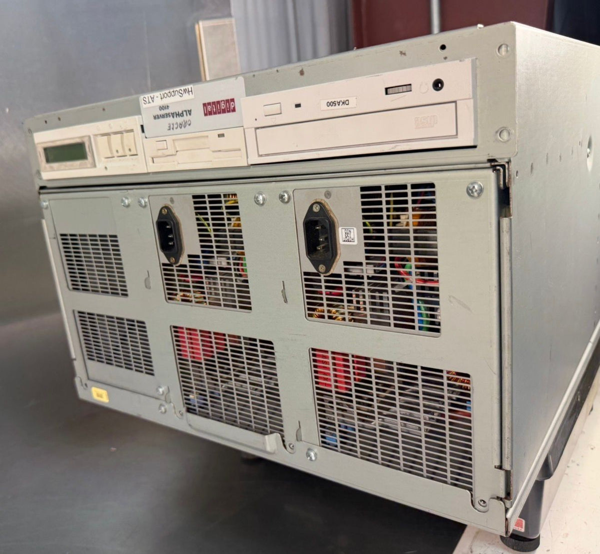 Digital Alpha Server 4100       BA30A-AA                     (12.6.4)