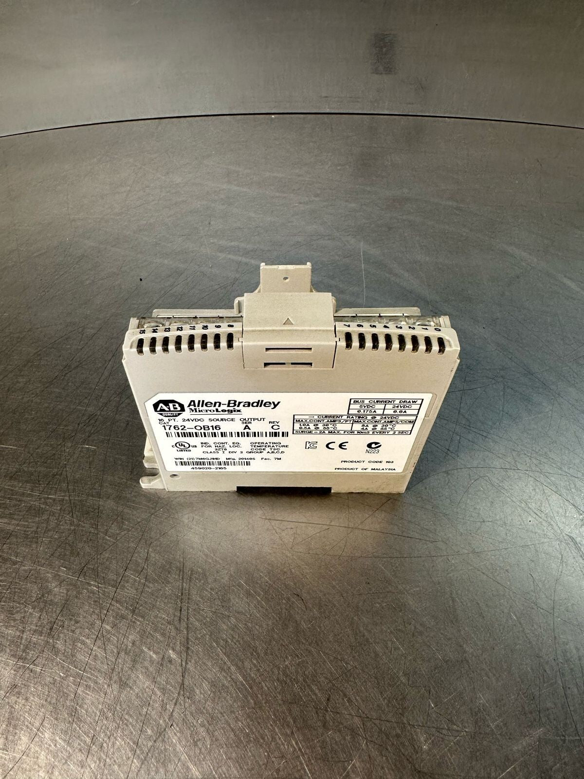 Allen Bradley 1762-OB16 /A  REV C Source Output 16 Pt 24VDC (5.3.5)