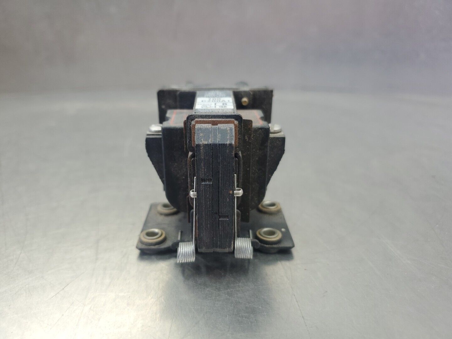 Allen-Bradley 700-C200A1 AC Control Relay, 110/120V Series B.              4D-27