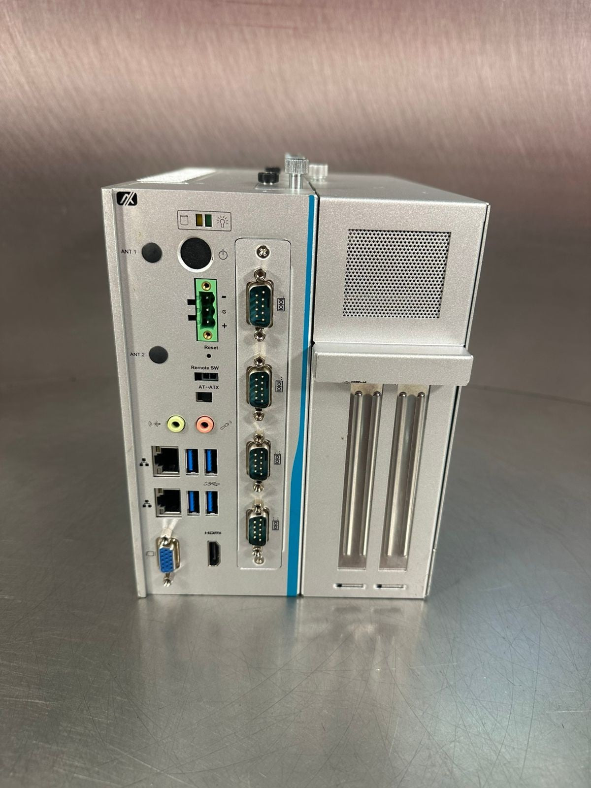 Axiomtek IPC962-511-DC-FL Fanless Computer 24Vdc 5A          (9.43)