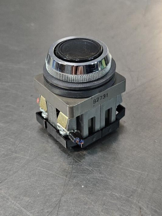 IDEC ABN Black Push Button                                              (BIN643)