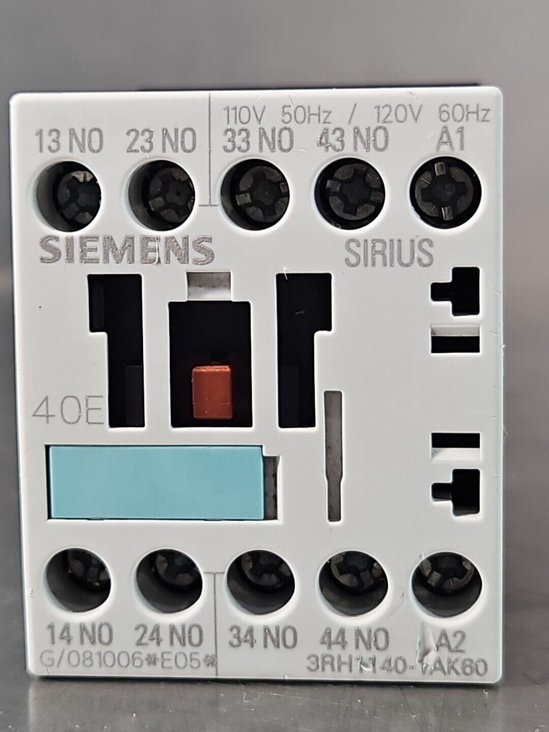 Siemens 3RH1140-1AK60 Contactor 110/120V 50/60Hz                          loc4D3