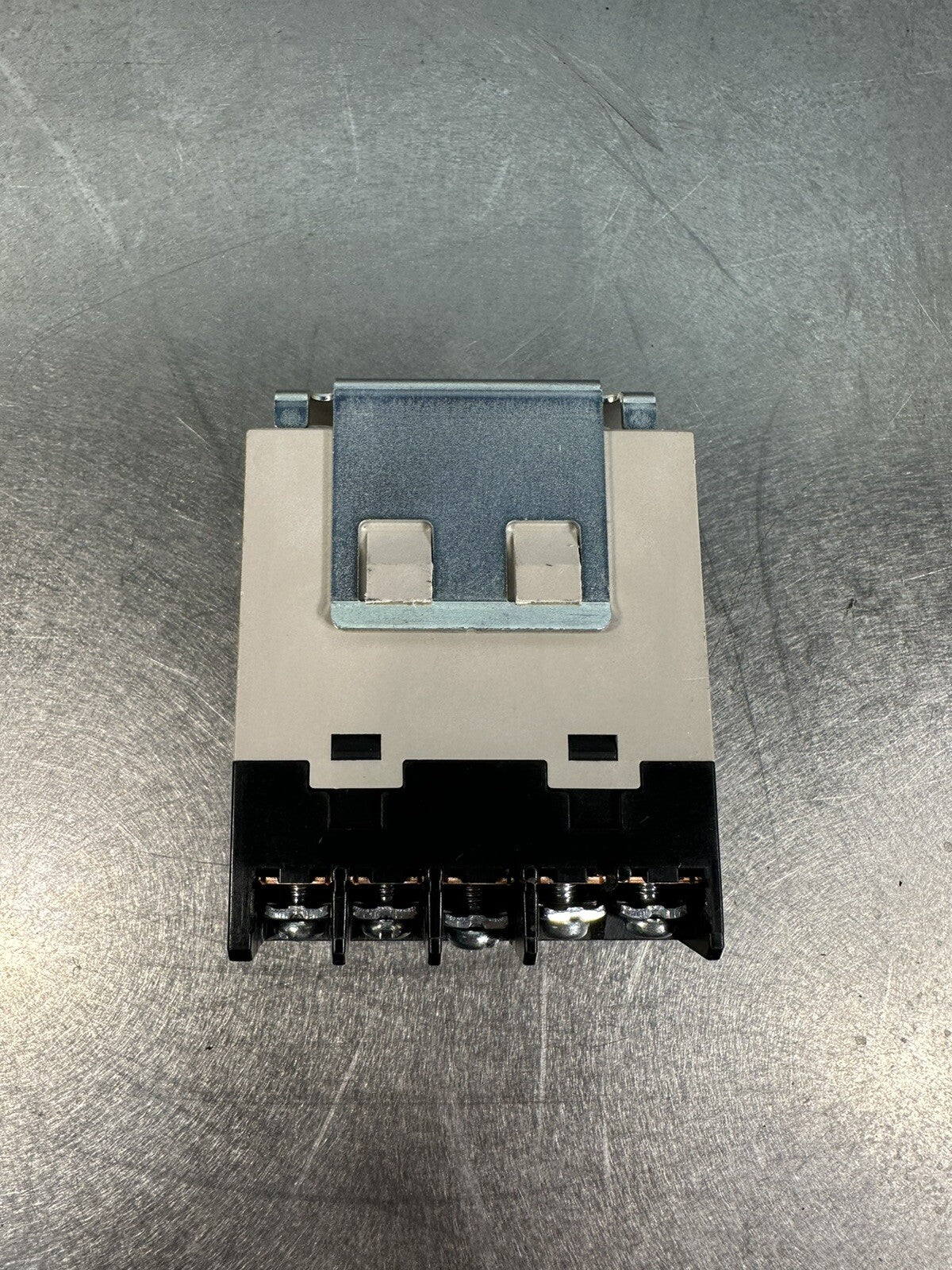 Eaton Cutler Hammer D9PR8BA Power Relay 120 VAC (BIN-1.1.1)