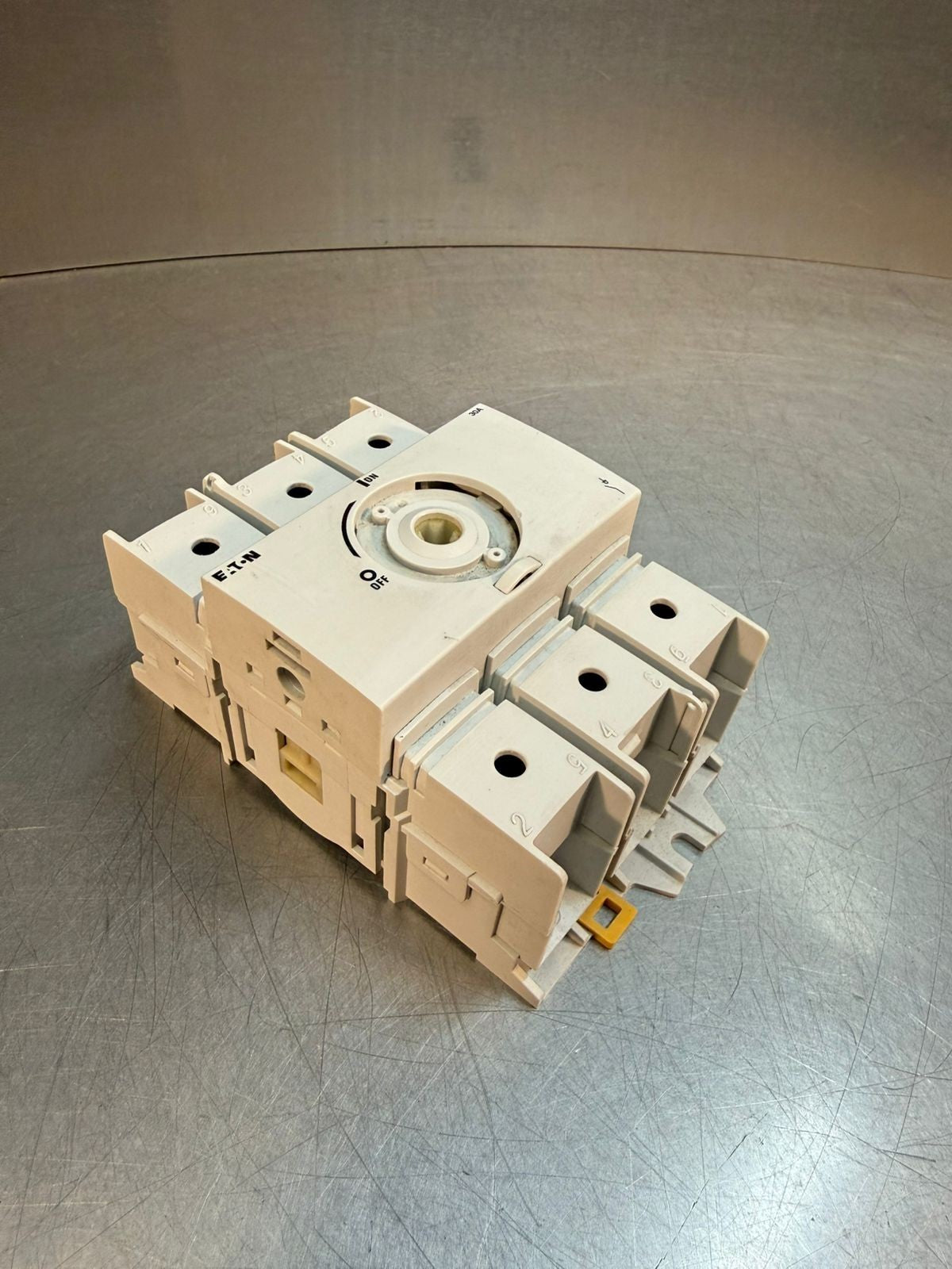 Eaton Corporation R9C3030U / R9C3030U                              (9.3.4)