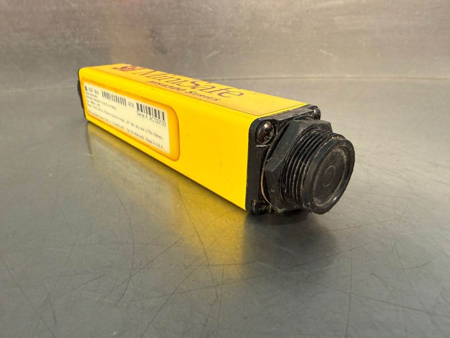 Sti 42687-0040 Ms4304bx Minisafe B Xmtr 4 102Mm 1-30Ft             (7.2.3)