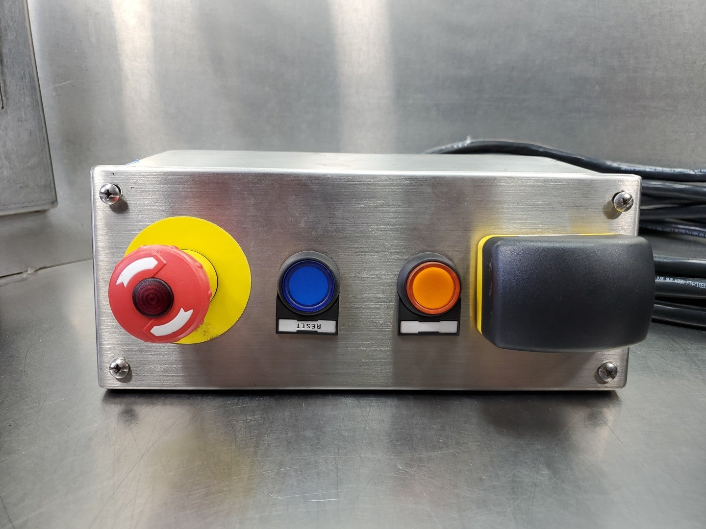 47085126