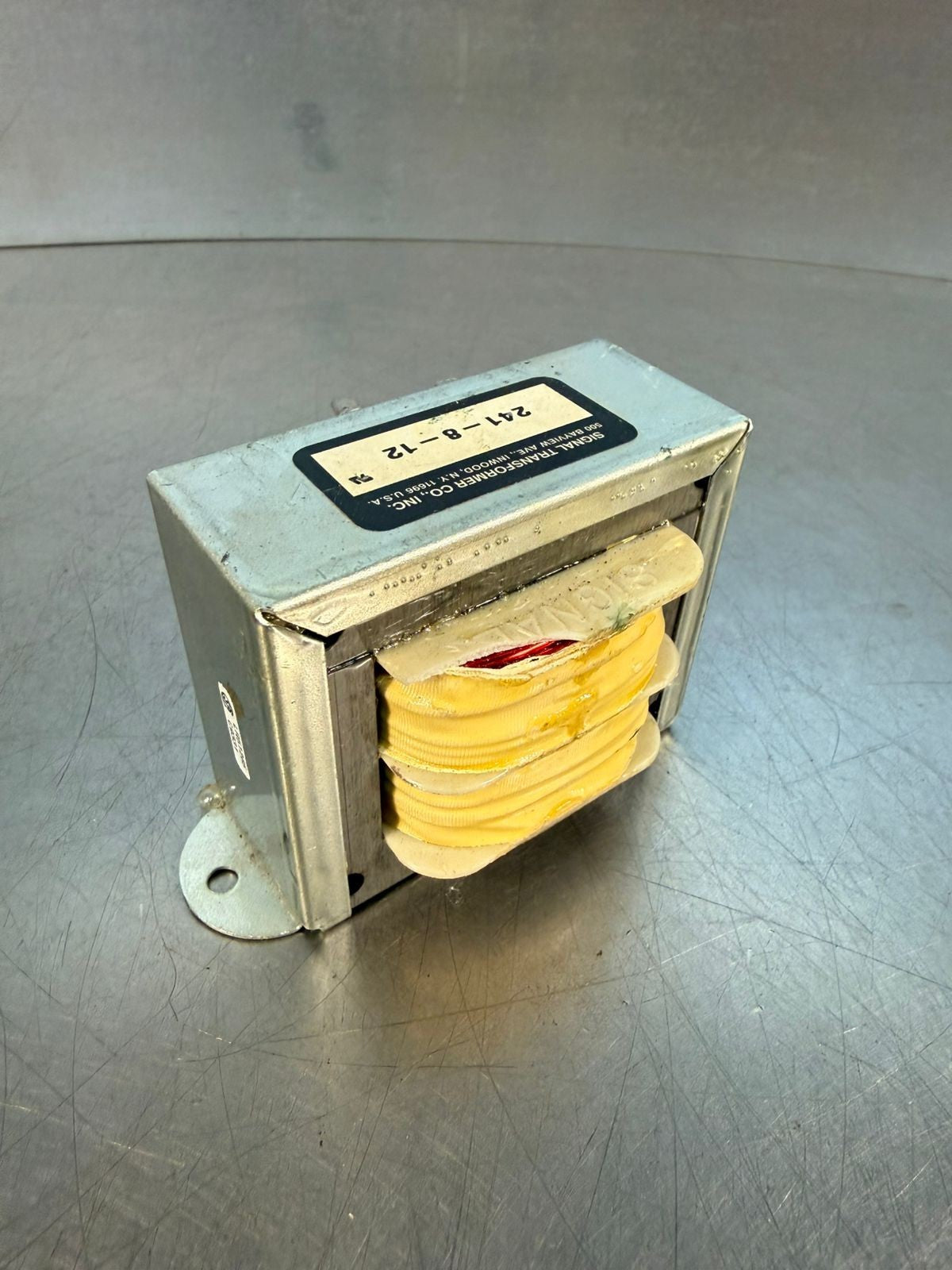 Signal Transformer 241-8-12                                        (9.3.3)