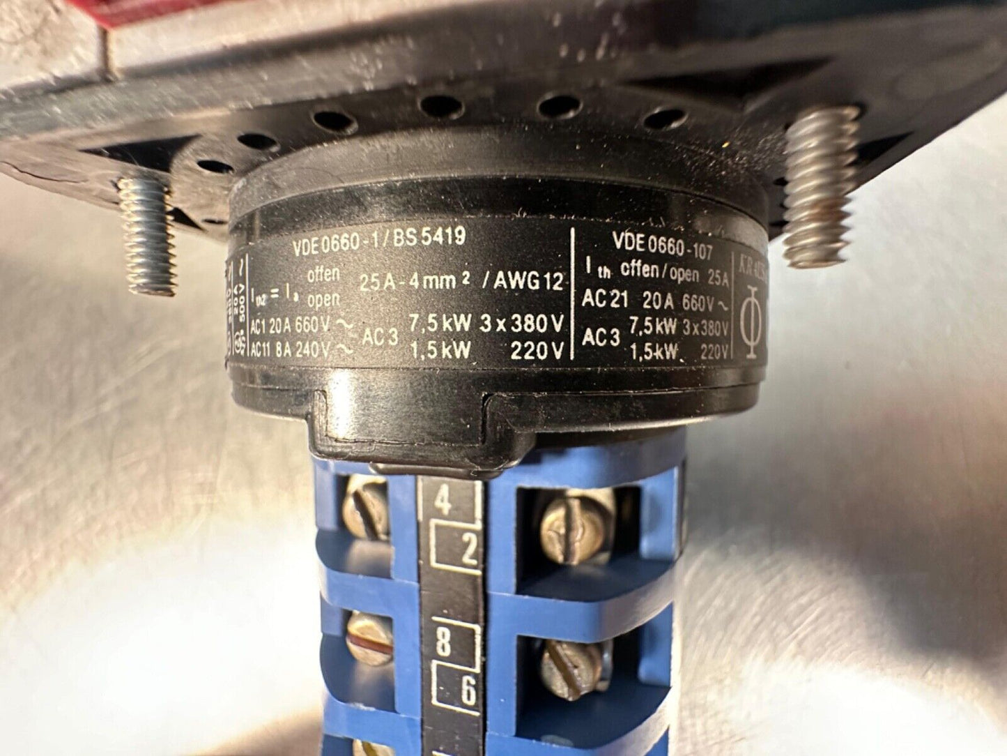 Kraus e Naimer Rotary Switch VDE 0660-1/BS5419 (4c-39)