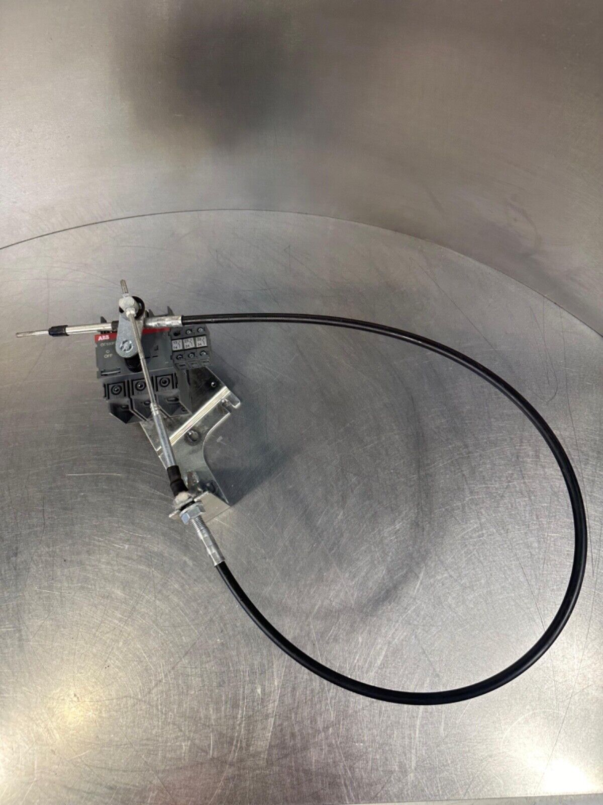 Abb OT100F3 600 Vac 100A with Cable and Handle (4E-3)