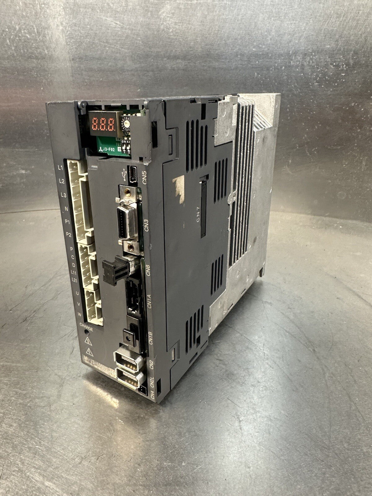 Mitsubishi MR-J3-100BS Servo Drive 200-230v-ac 170v-ac 1kw (BIN-1.2.4)