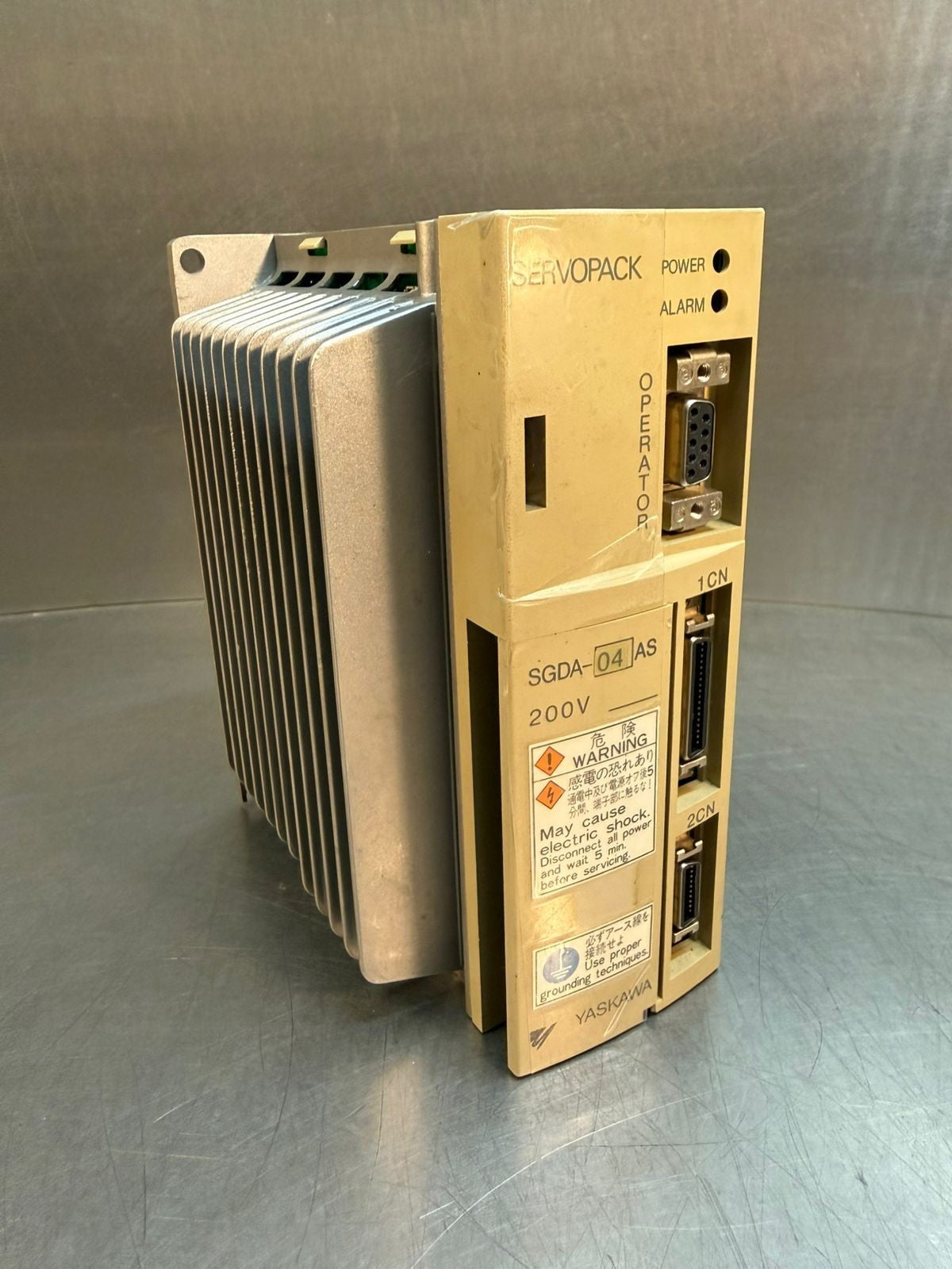 Yaskawa SGDA-04AS 1 PH Servopack 200-230Vac 6.0A       (9.3.4)