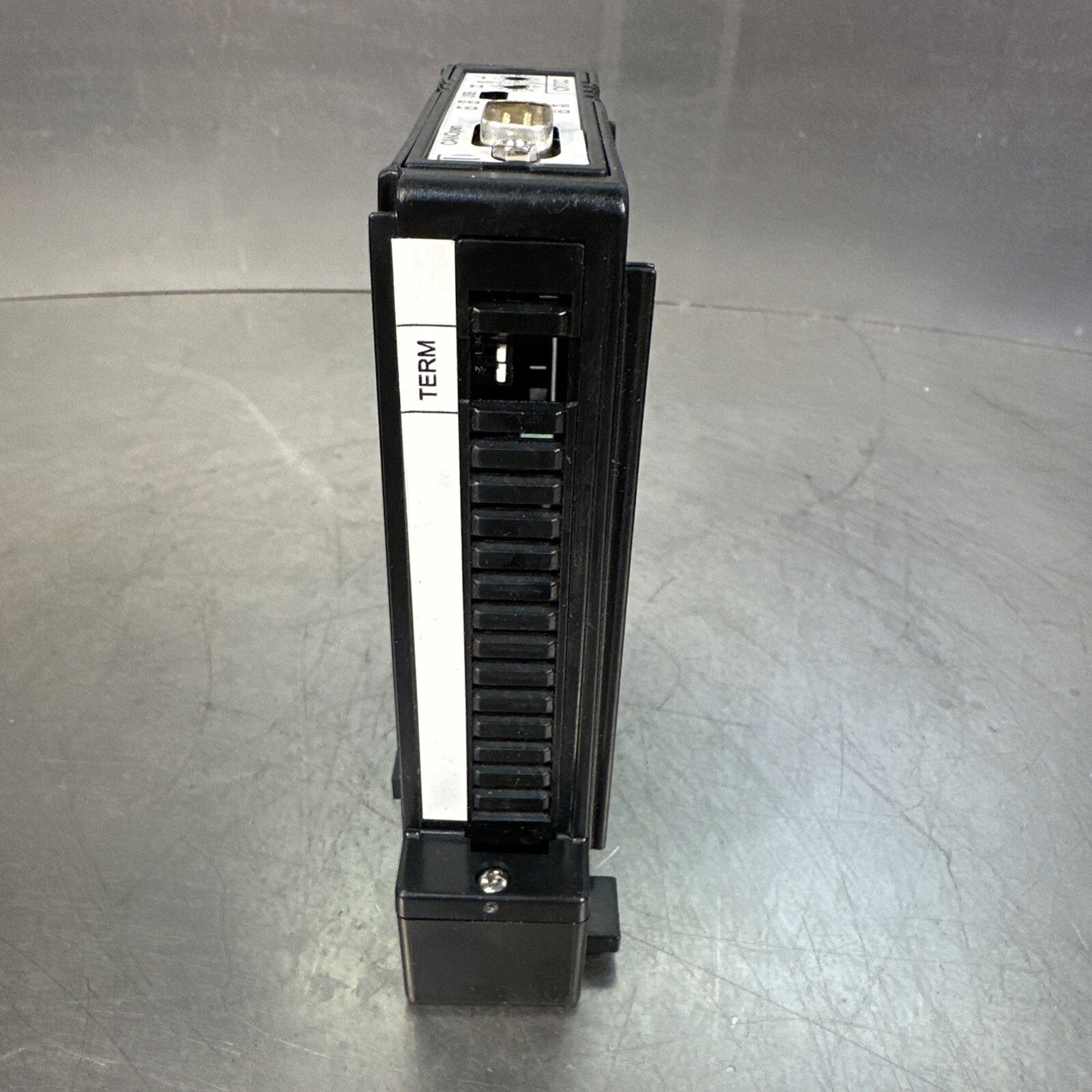 Tecnint HTE MD-DOP16-HAY Modular I/0 System.                   (5.4.5)