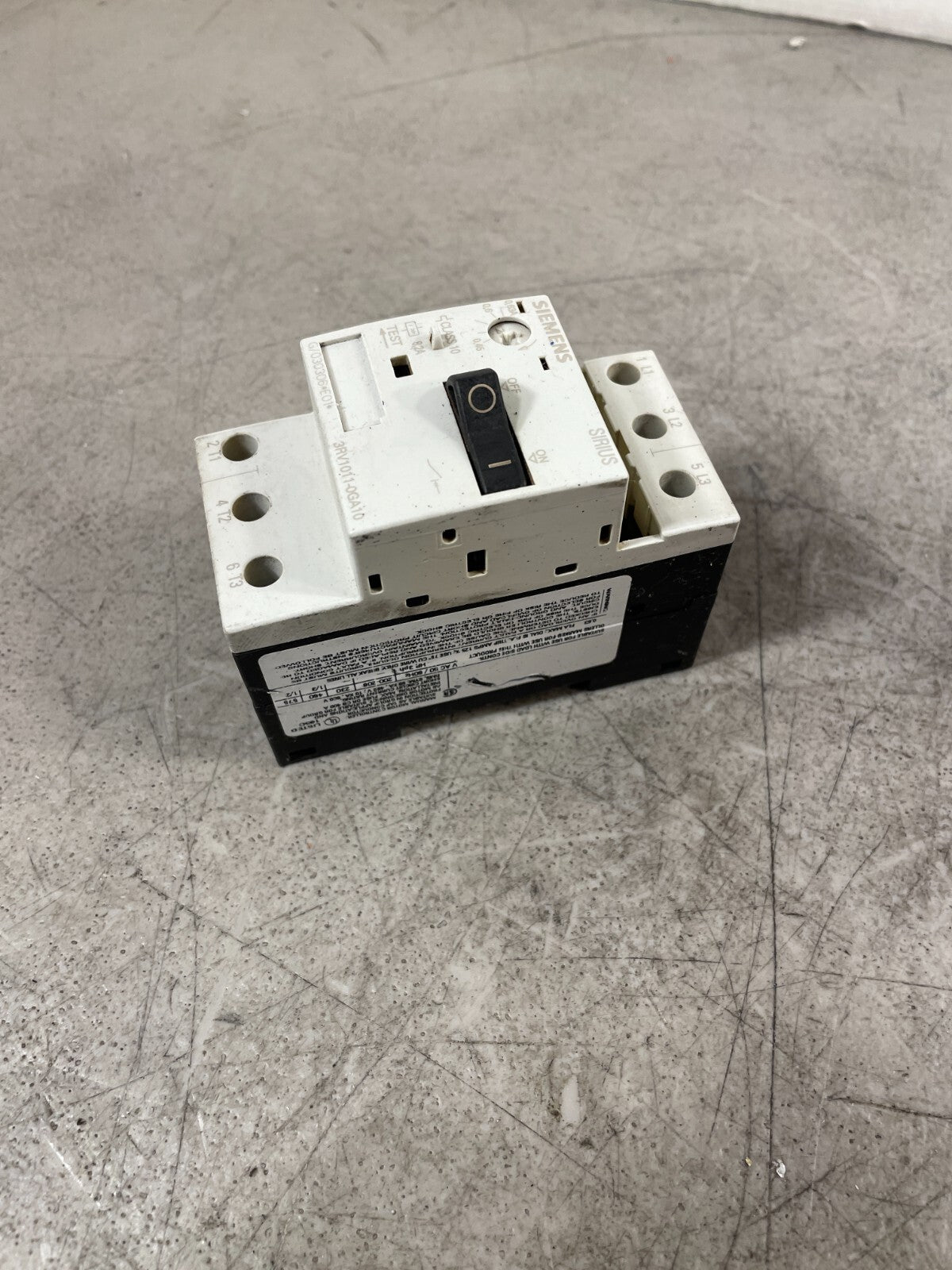 Siemens 3RV1 3RV1011-0GA10  Motor Protection Circuit Breaker @3.3.5