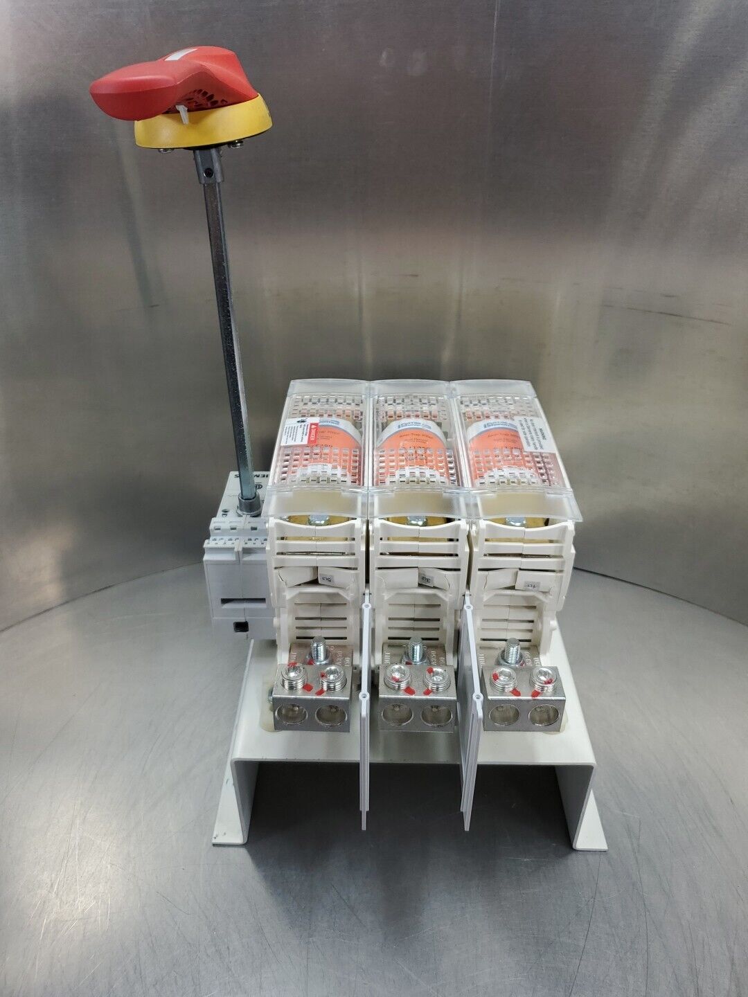 SIEMENS CFS365JN 600VAC/250VDC 350 AMP Fusible Switch w/AJT350 Fuses.         1D