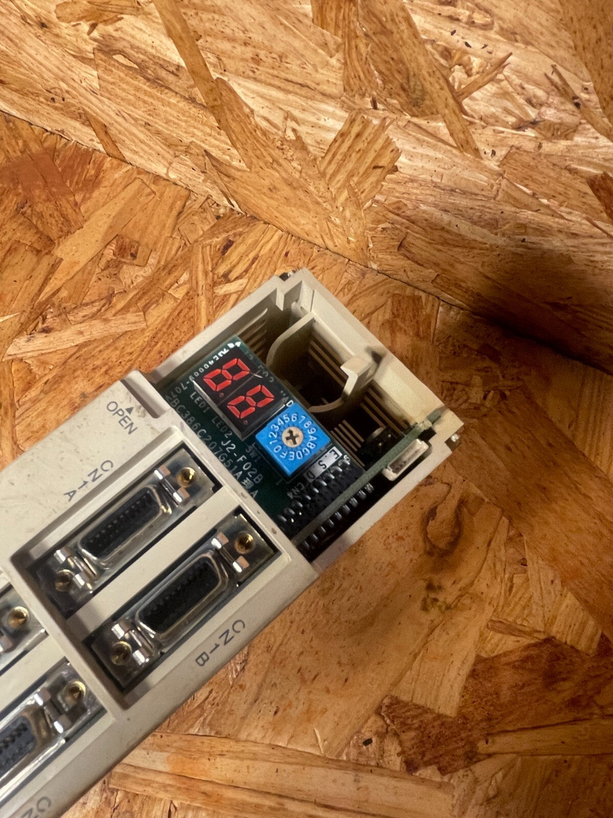 Mitsubishi Electric MR-J2S-10B 170-V Output 100 W 1.1-A AC Servo Amplifier @1E