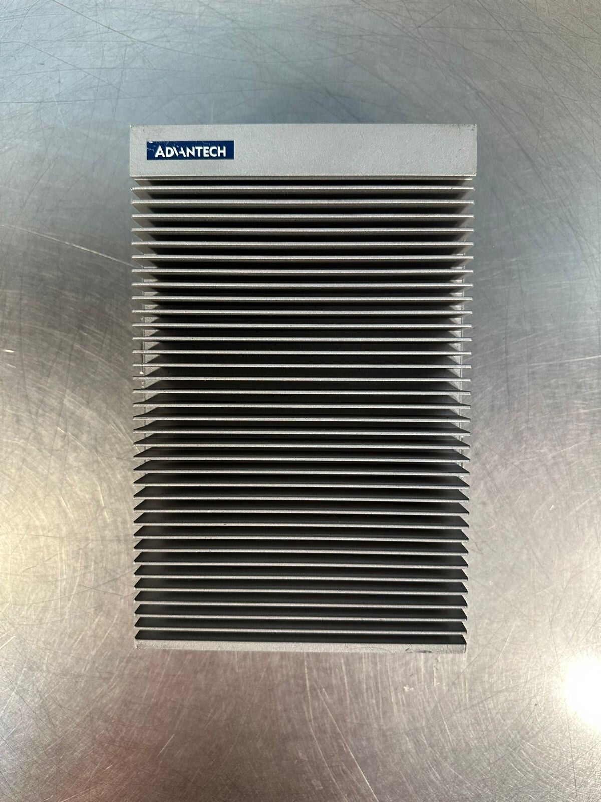 Advantech Computer UNO-2184G / UNO2184G    Inp. 9-36Vdc-5A        (8.4.8)