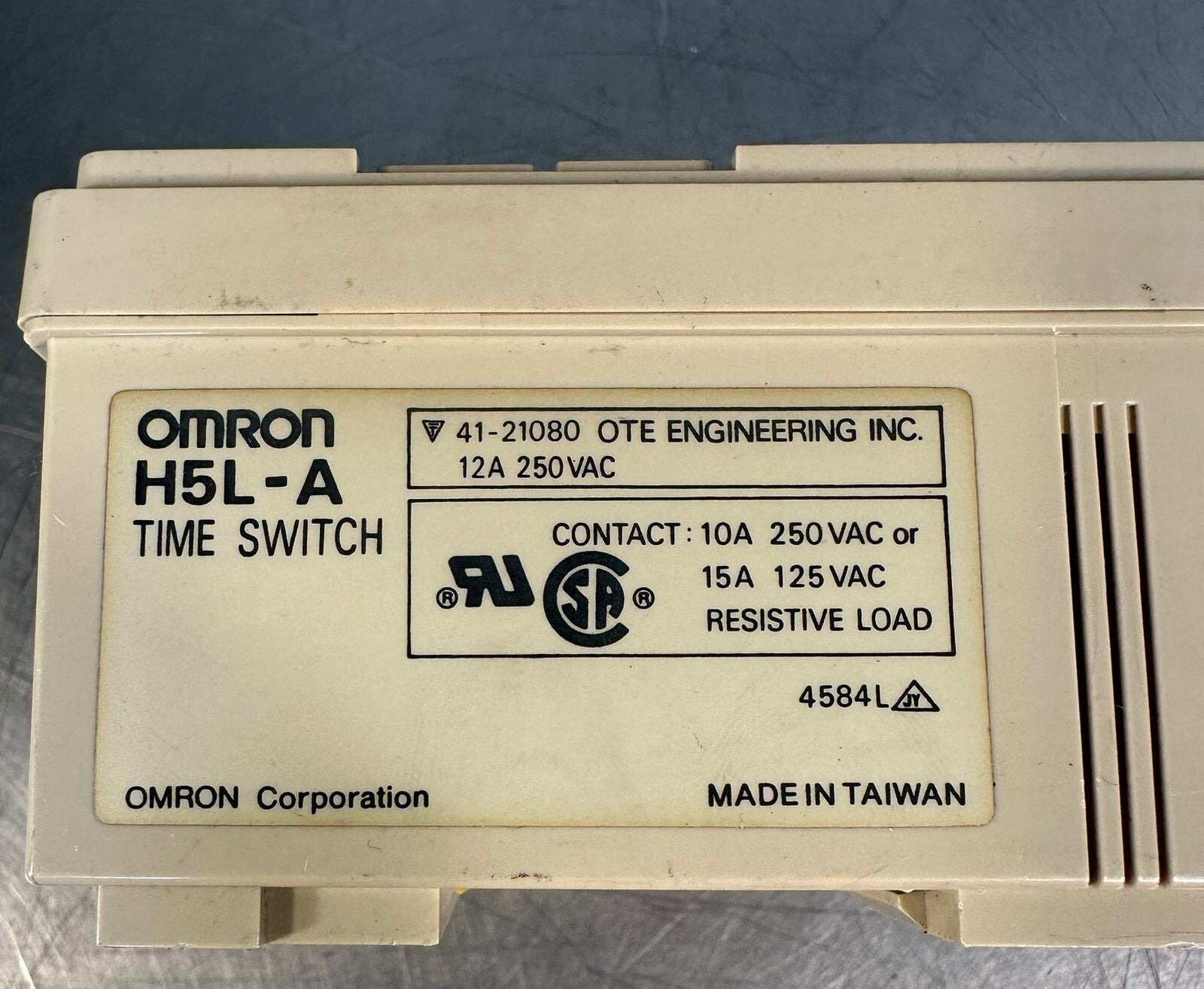 Omron H5L-A   12A-250Vac             (2.3.1)