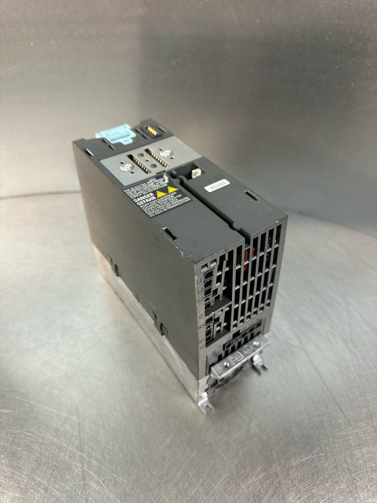 Siemens 6SL3210-1PB13-0UL0  FS:04 Sinamics Power Module PM240-2     (8.4.6)